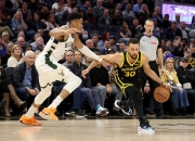 九游娱乐-NBA新赛季揭幕战：湖人主场大胜勇士